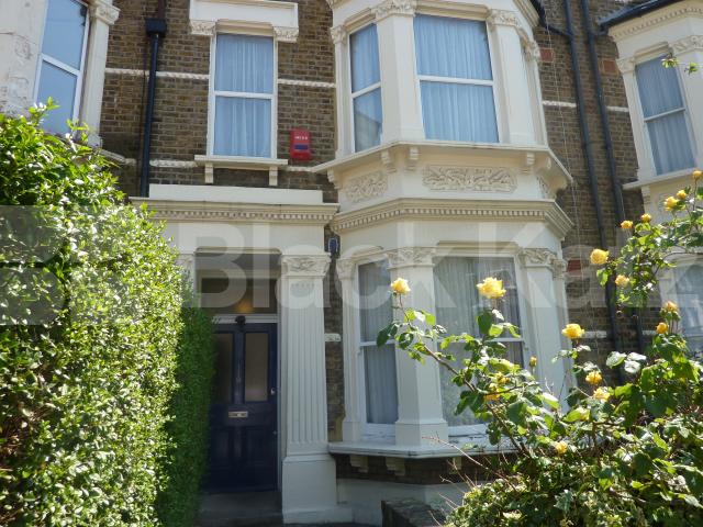 			NEW INSTRUCTION, 1 Bedroom, 1 bath, 1 reception Flat			 Fernhead Road, MAIDA VALE